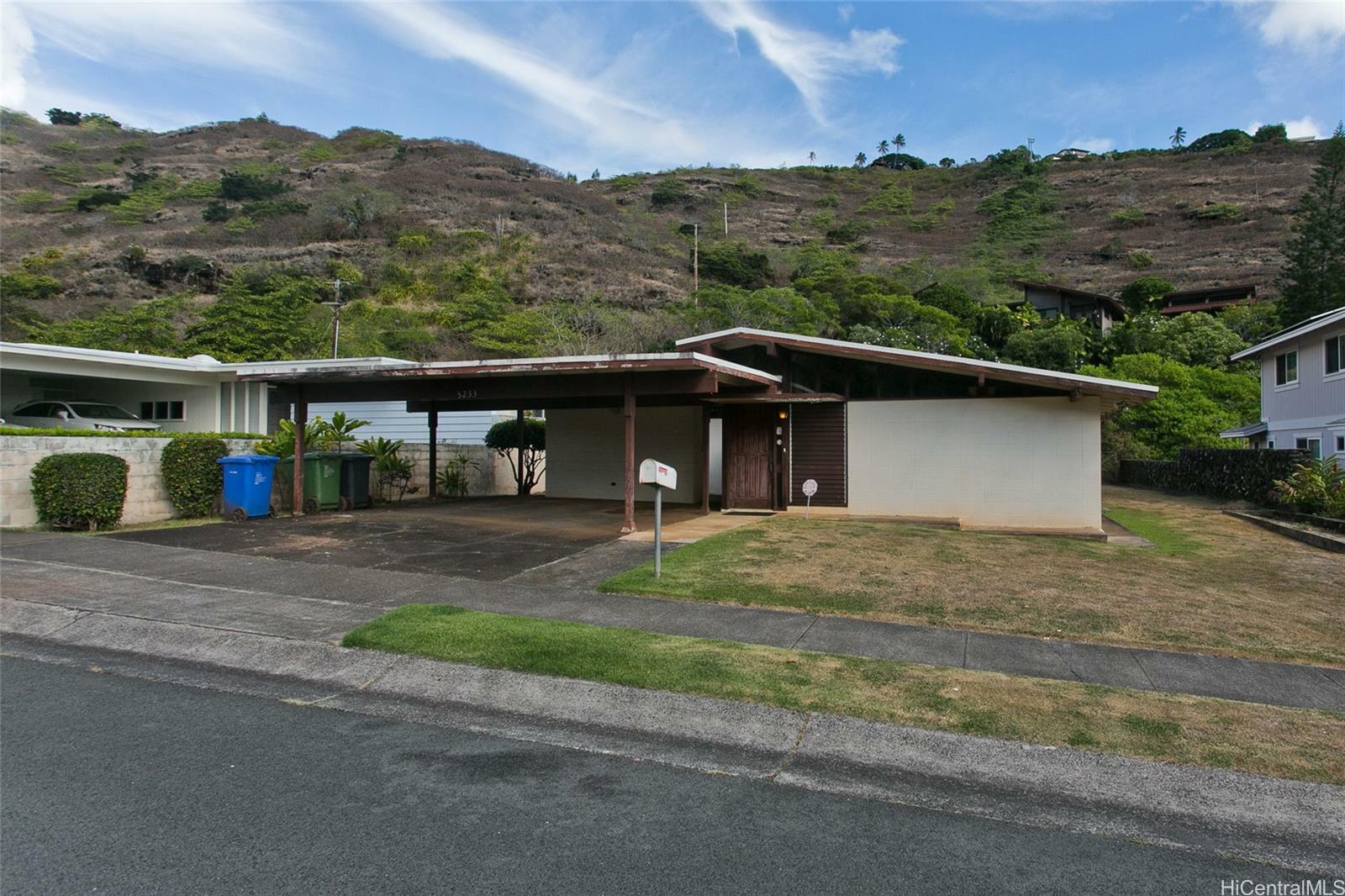 Property Photo:  5233 Kilauea Avenue  HI 96816 