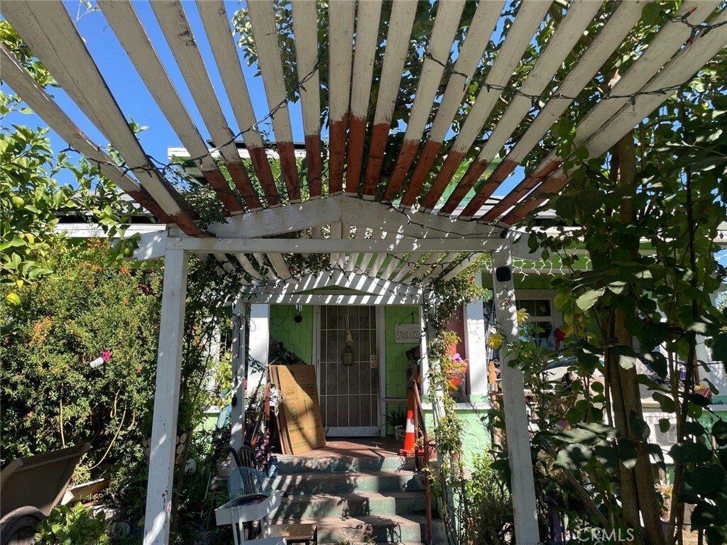 Property Photo:  358 W 11th Street  CA 92410 