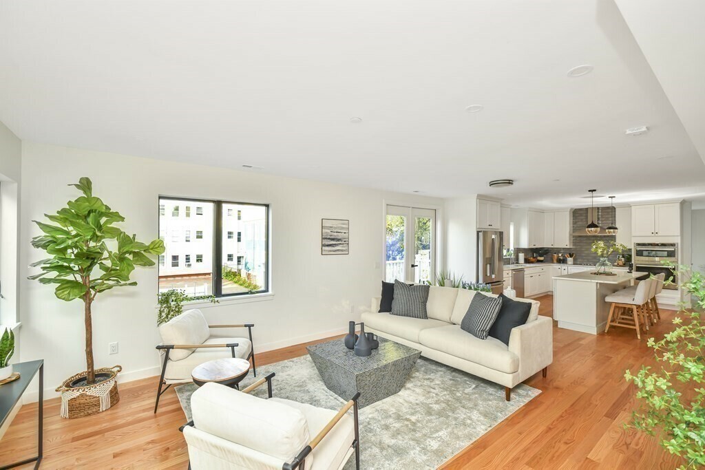 Property Photo:  150 Columbia Street 4  MA 02139 