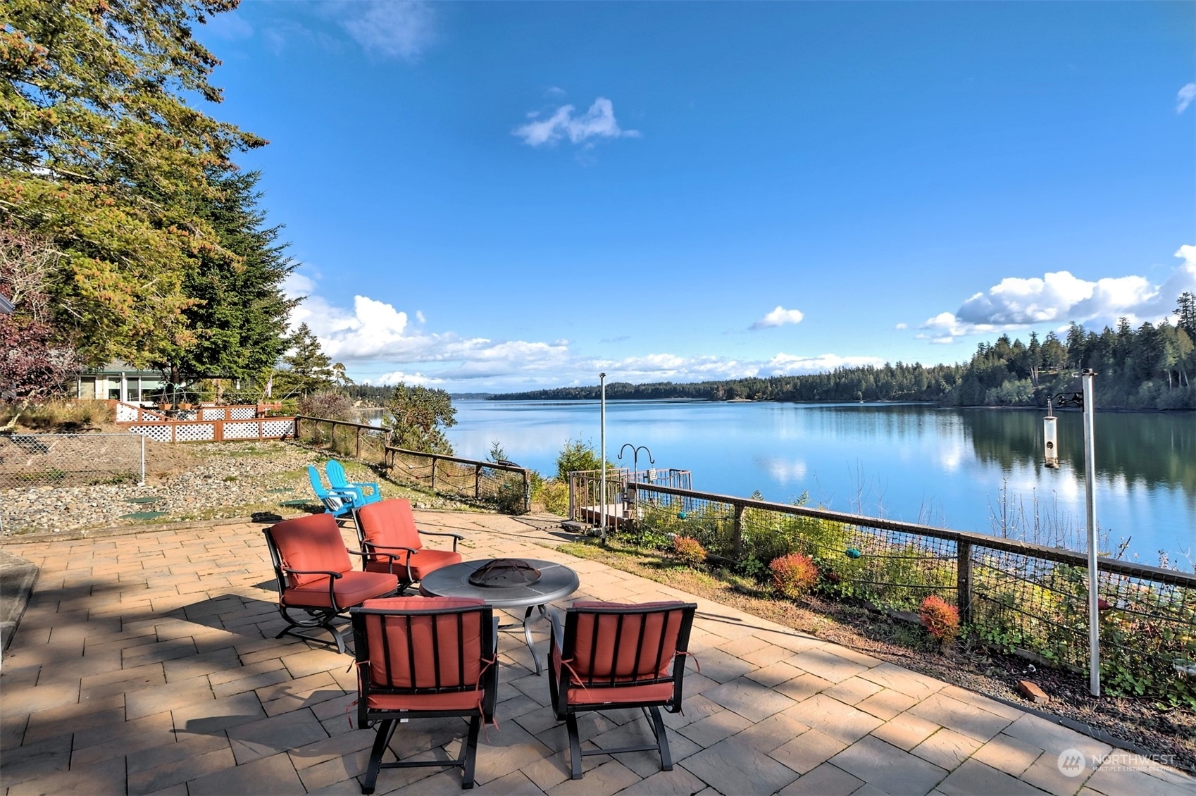 Property Photo:  240 E Orchard Beach Drive  WA 98546 