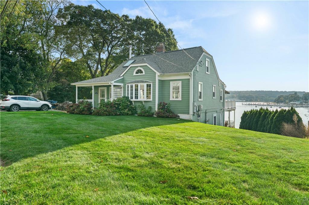 Property Photo:  147 Grand View Drive  RI 02886 