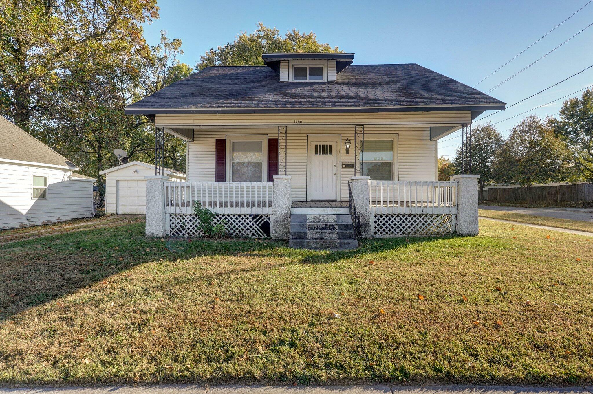 1230 W Atlantic Street  Springfield MO 65803 photo