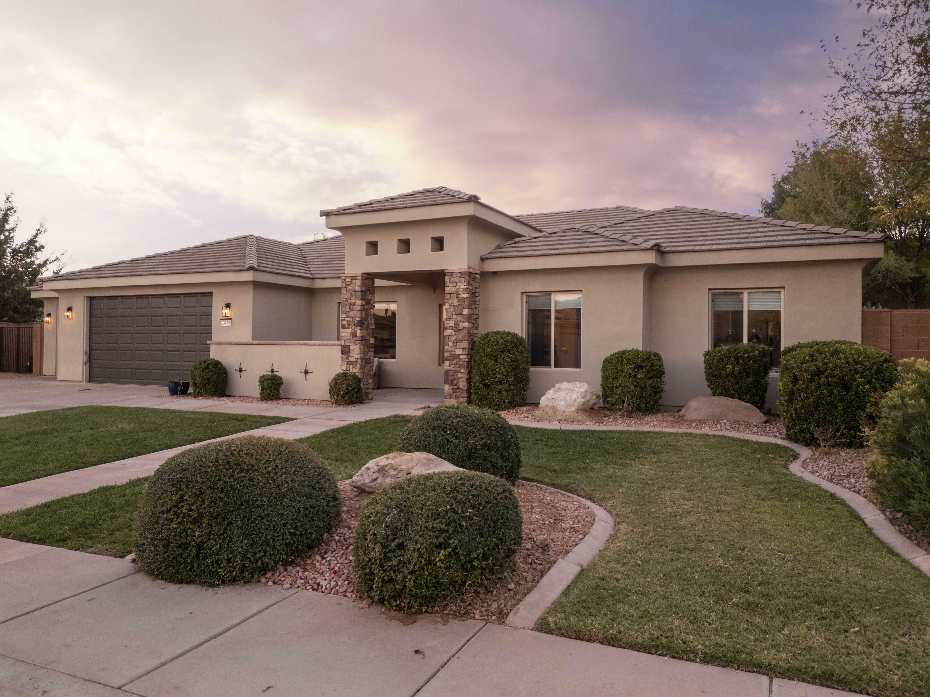 Property Photo:  1938 S 2660 E  UT 84790 