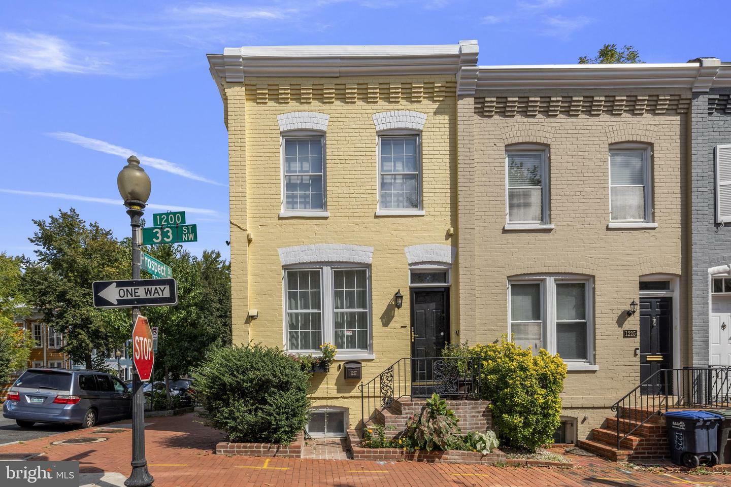 Property Photo:  1227 33rd Street NW  DC 20007 