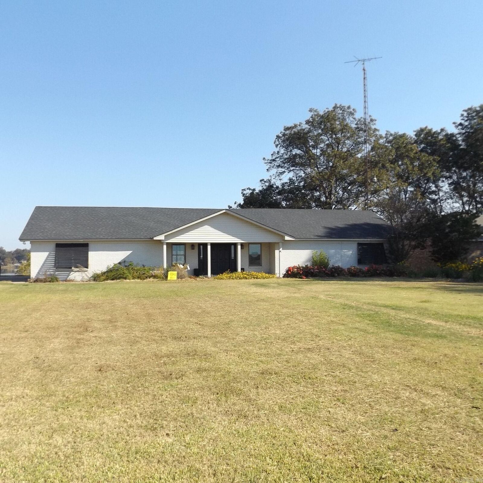 Property Photo: 4357 Highway 82 E Highway AR 71653