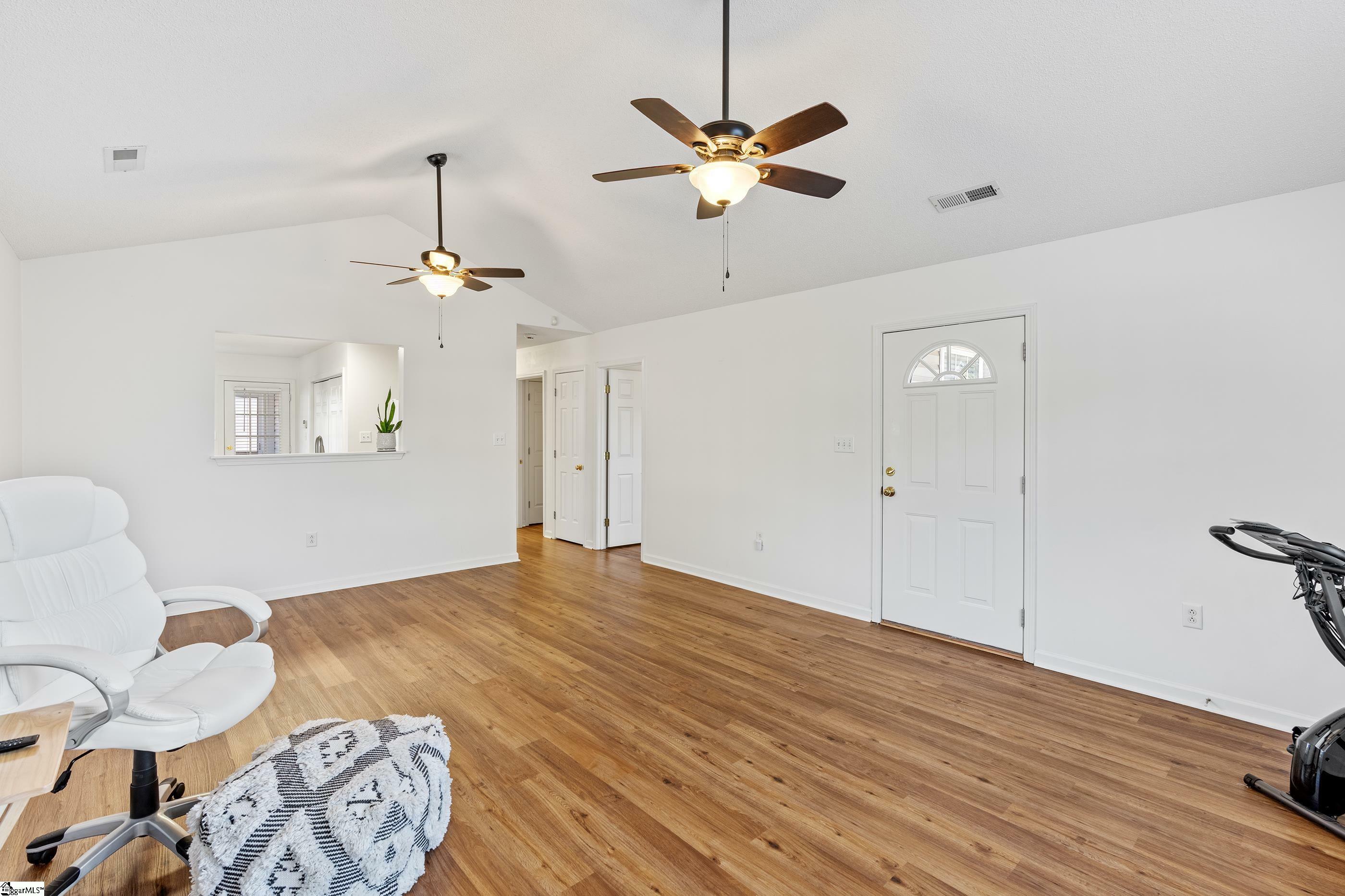 Property Photo:  212 Woodruff Park Lane  SC 29681 