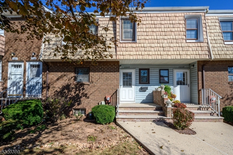 Property Photo:  3007 Cromwell Ct  NJ 08844 