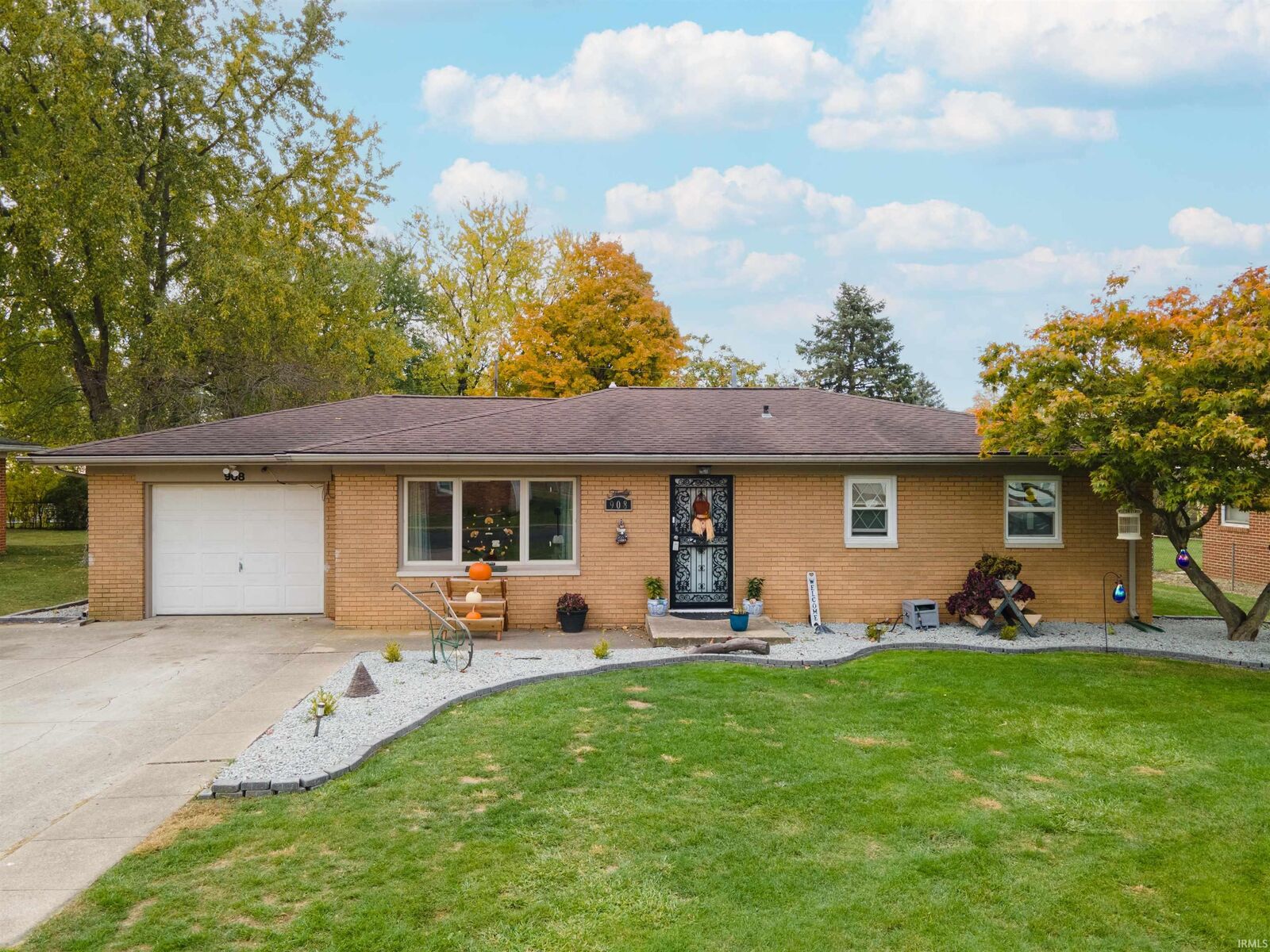 Property Photo:  908 E North D Street  IN 46933 