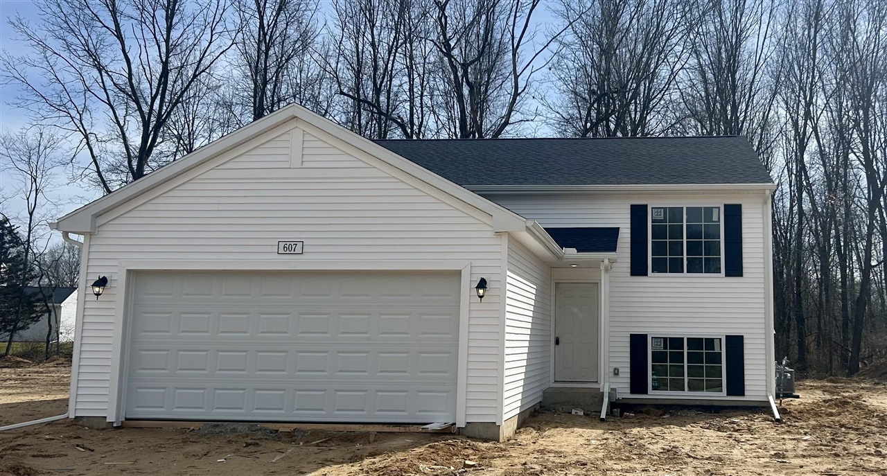 Property Photo: 607 Arizona Boulevard MI 49093