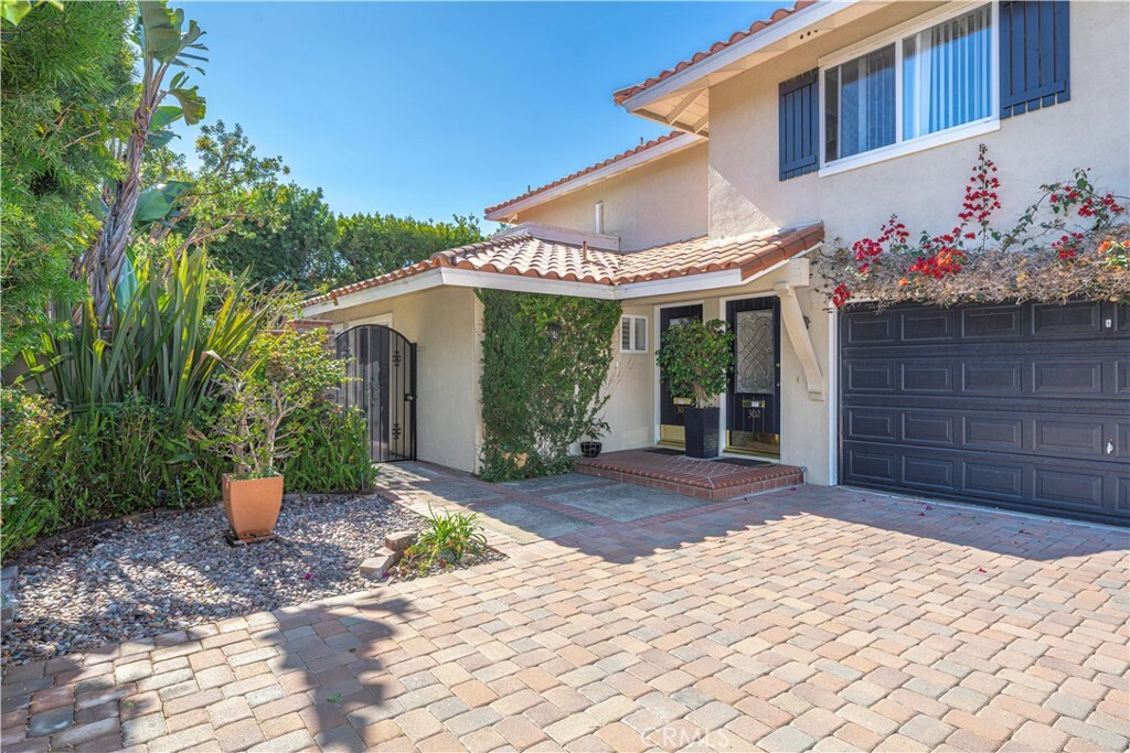 Property Photo:  302 Portland Circle  CA 92648 