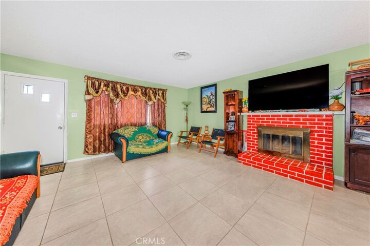 Property Photo:  22261 Kayenta Road  CA 92308 