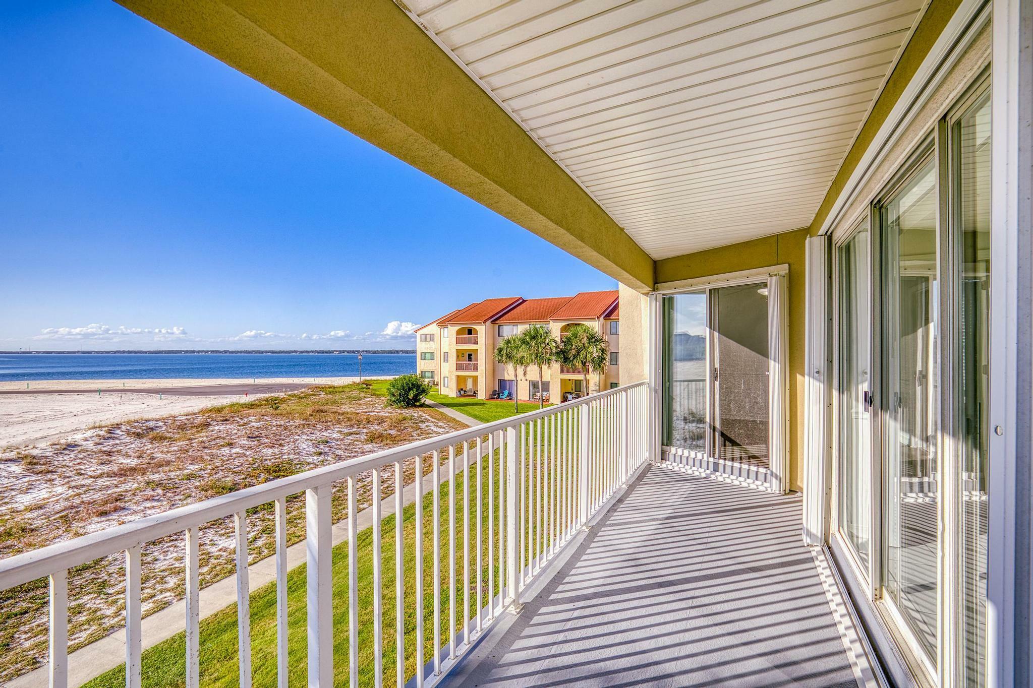 7464 Sunset Harbor Drive 121  Navarre FL 32566 photo