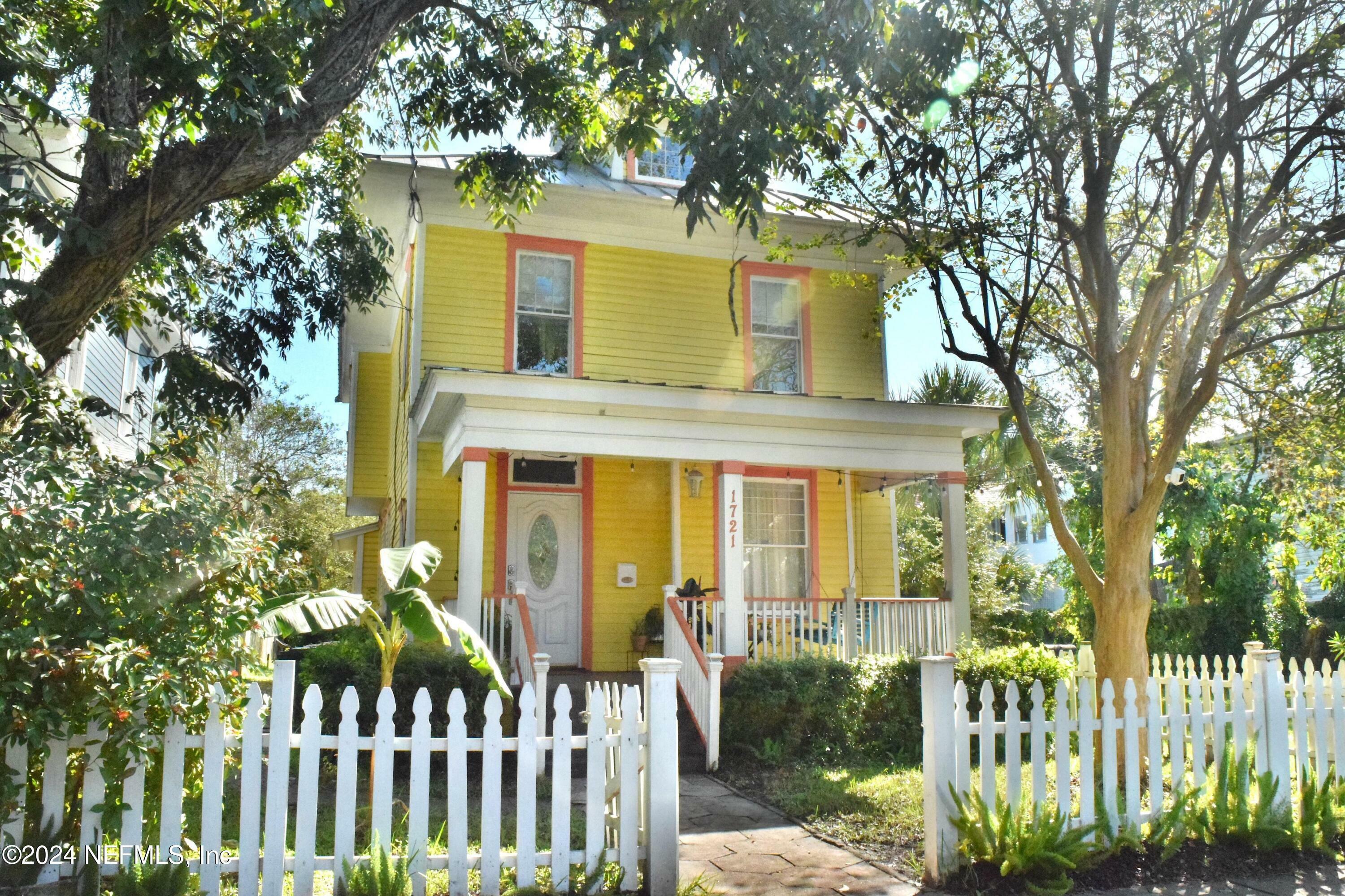 Property Photo:  1721 Silver Street  FL 32206 