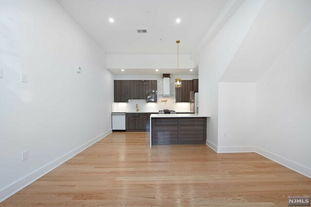 Property Photo:  74 Bowers Street 1  NJ 07307 