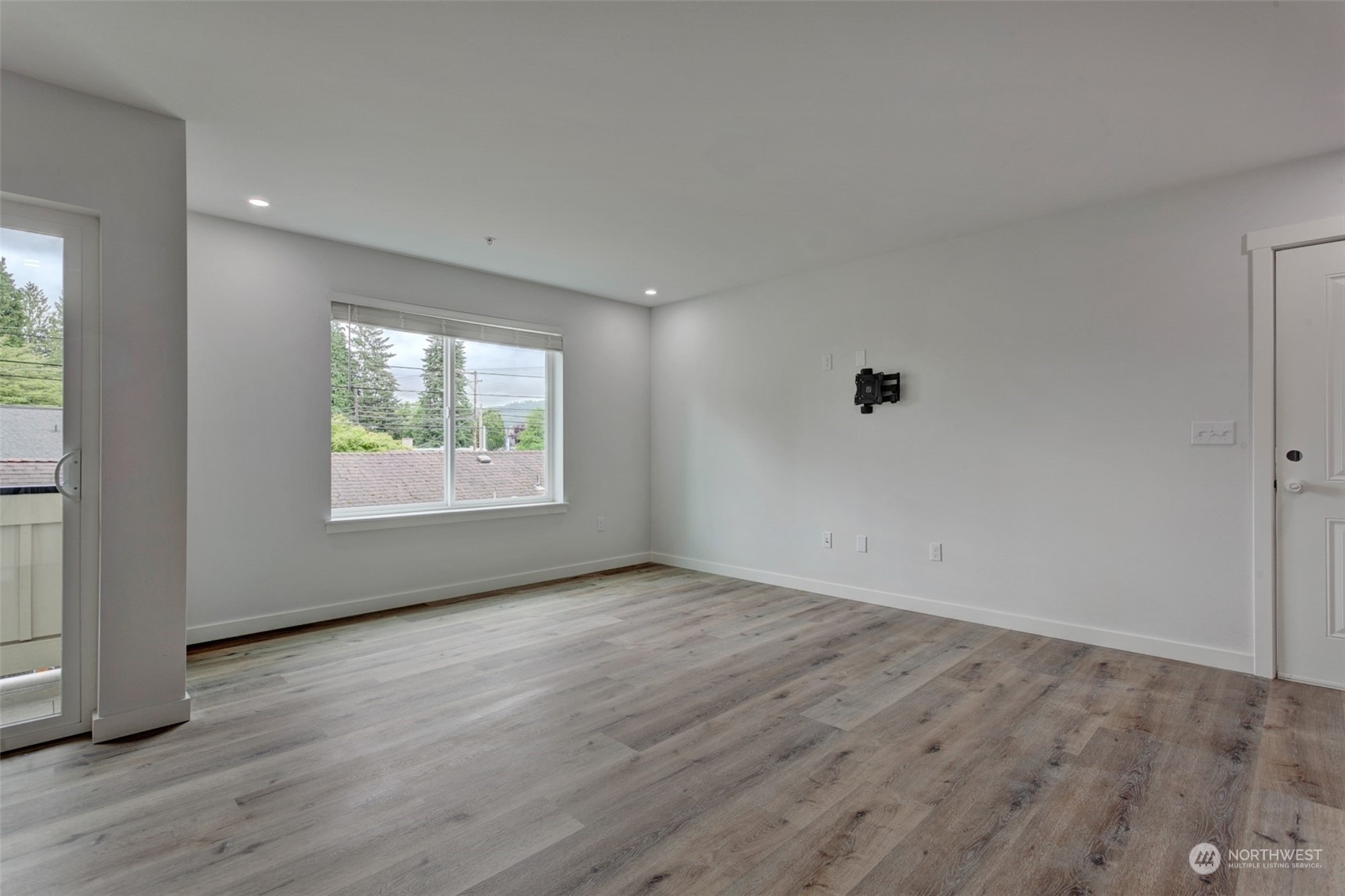 Property Photo:  101 Countryman Drive 102  WA 98272 