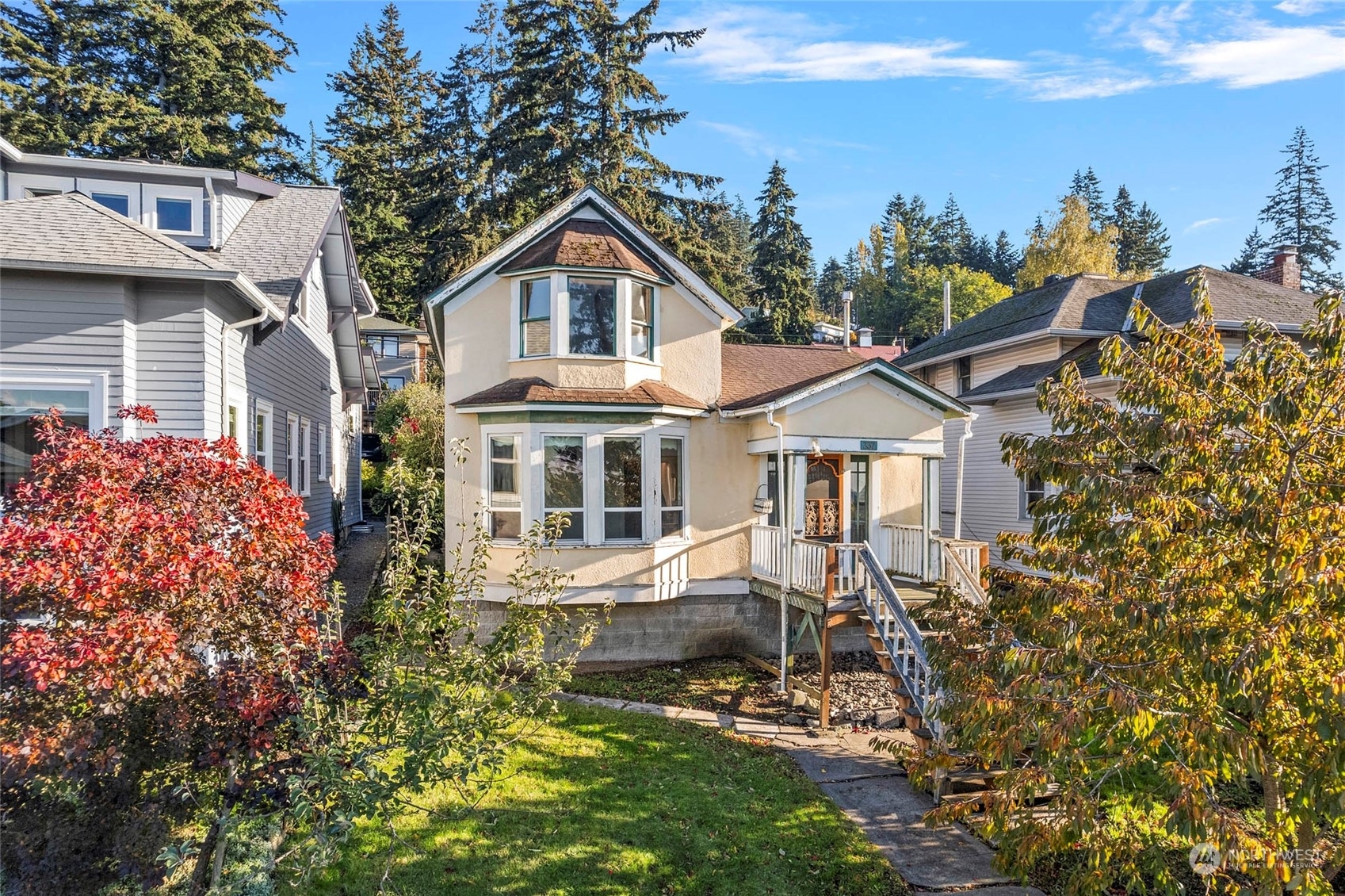 Property Photo:  337 S Forest Street  WA 98225 