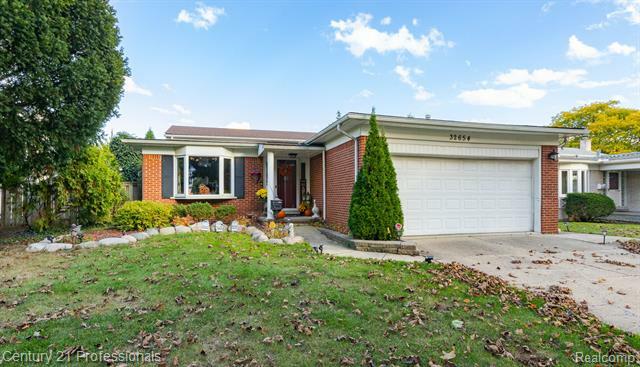 Property Photo:  32654 Lancaster Drive  MI 48088 