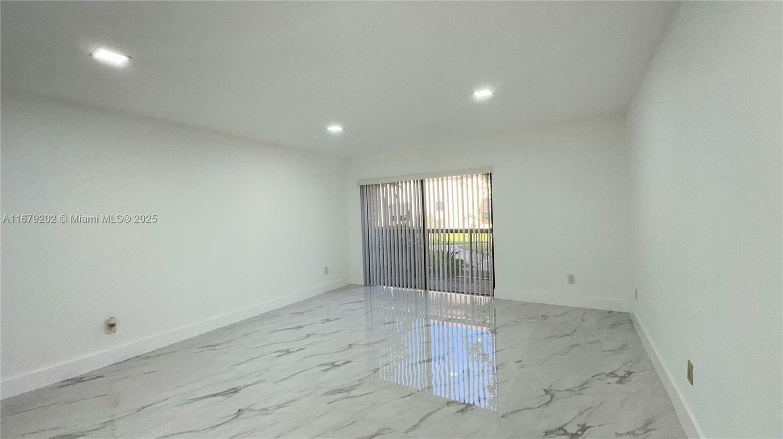 Property Photo:  7965 SW 86th St 103  FL 33143 