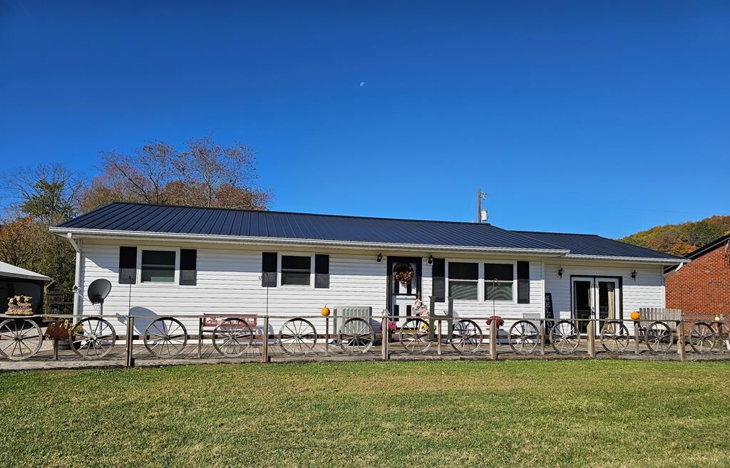 Property Photo: 154 Lincoln Pike OH 45631