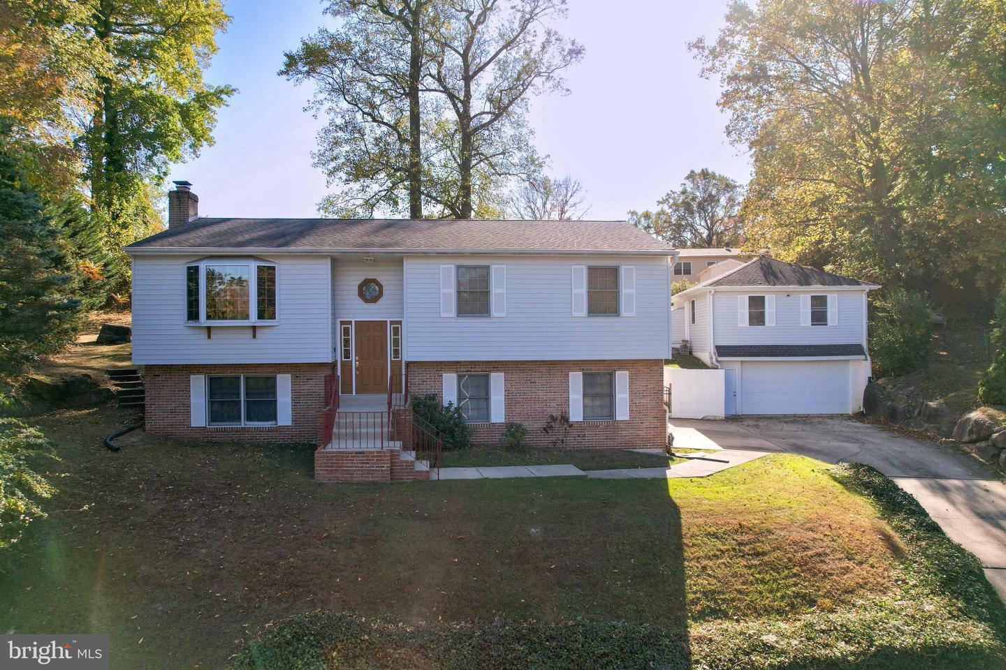 Property Photo:  9 Roberts Circle  PA 19061 