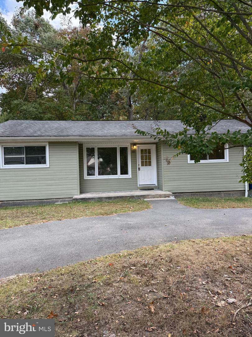 Property Photo:  500 Hanover Boulevard  NJ 08015 