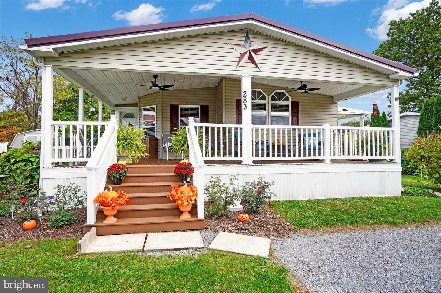 Property Photo:  800 York Road 283  PA 17315 