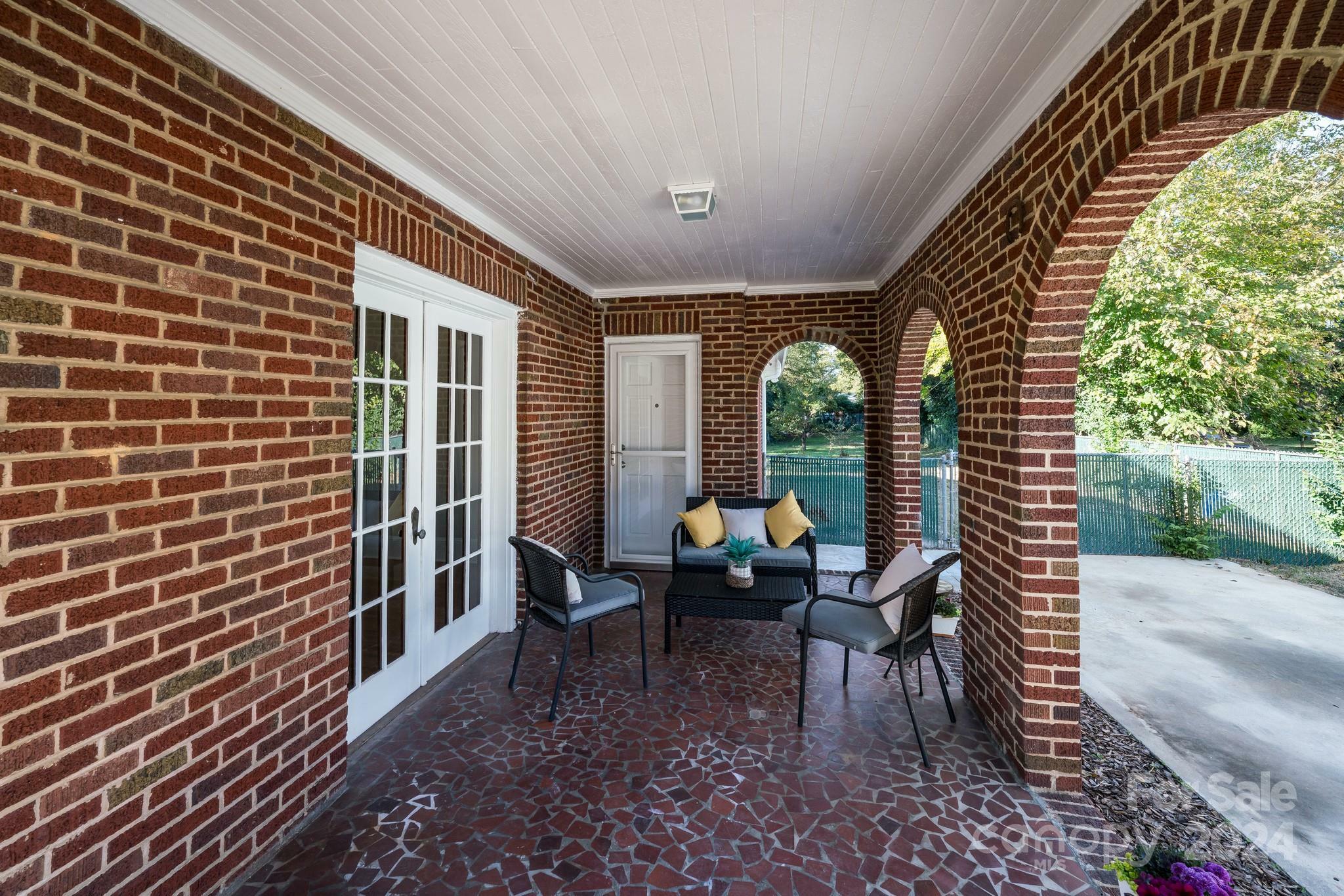 Property Photo:  410 E Arch Street  SC 29720 