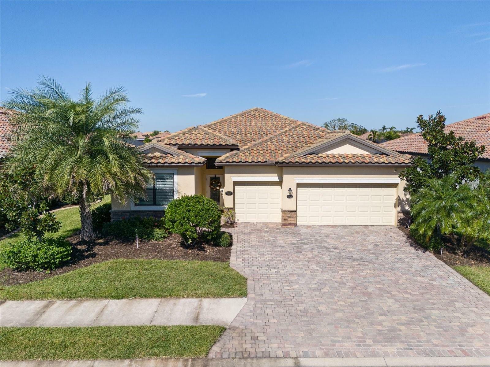 Property Photo:  6719 Rookery Lake Drive  FL 34212 