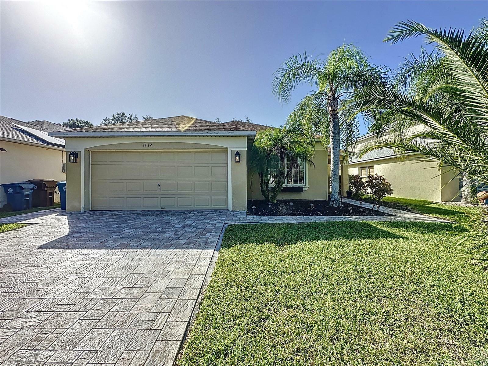 Property Photo:  1412 Park Place  FL 33844 