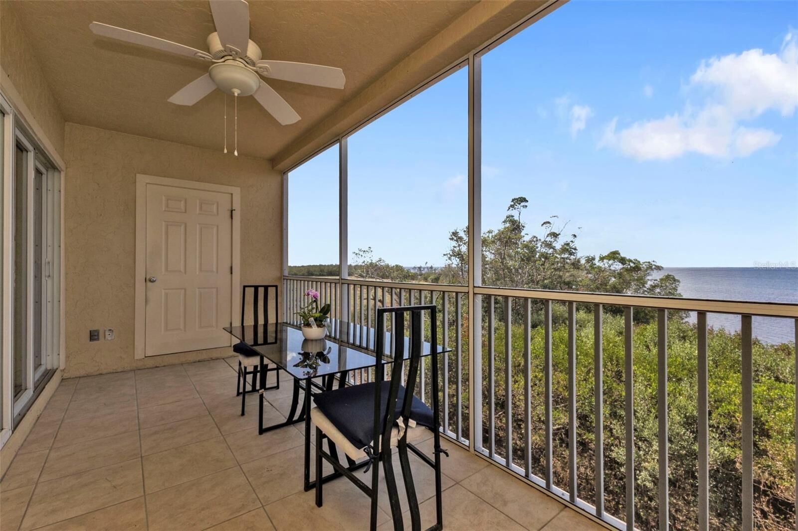 Property Photo:  101 N Marion Court 122  FL 33950 