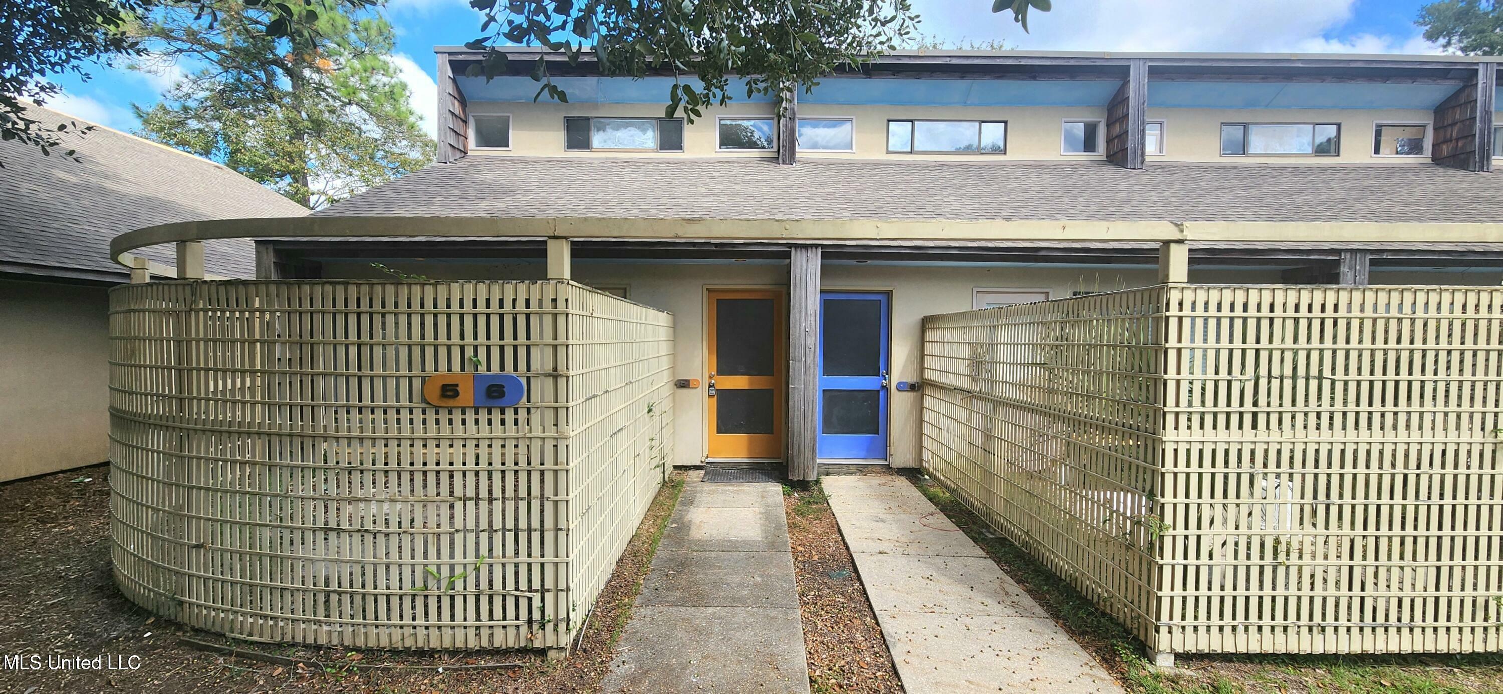 Property Photo:  828 Oakleigh Avenue  MS 39507 