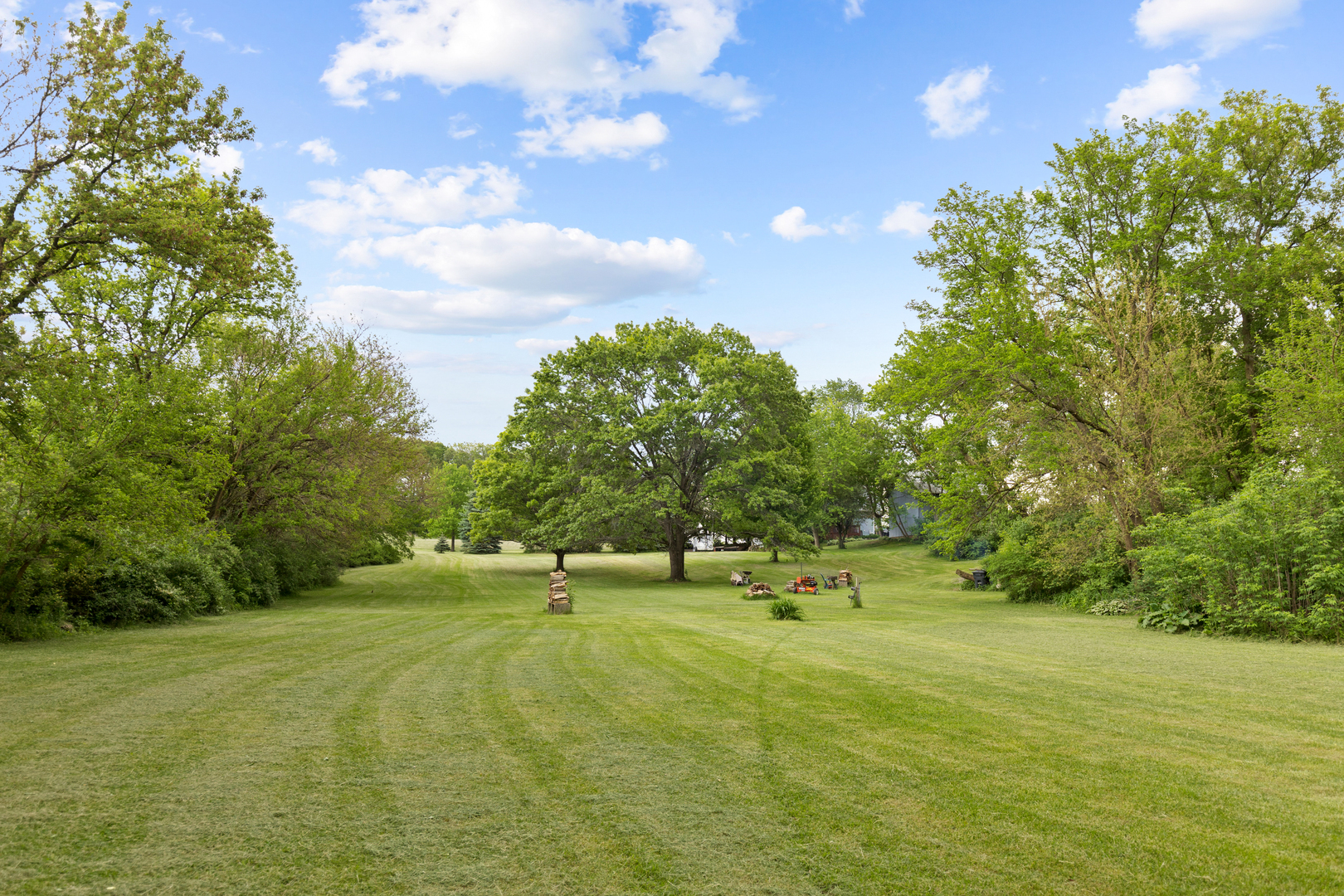 Property Photo:  17N620 Ketchum Road  IL 60140 