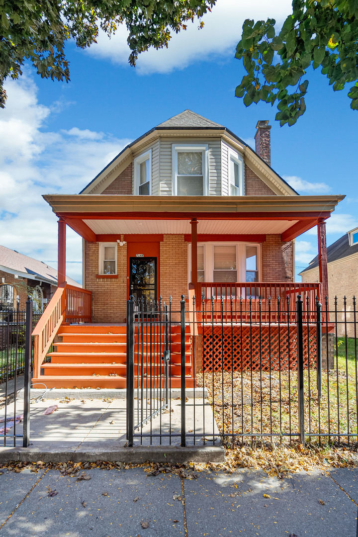 Property Photo: 7149 S Eberhart Avenue IL 60619