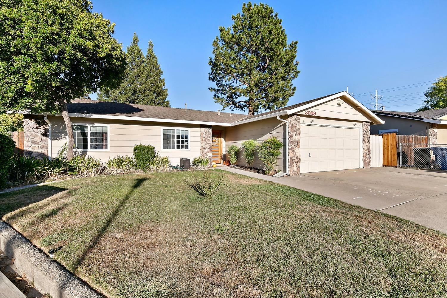 Property Photo:  8099 Ruthwood Way  CA 95662 