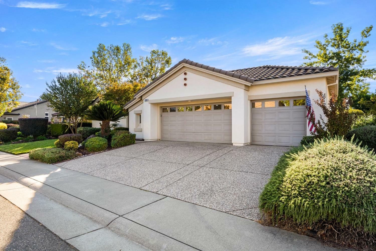 Property Photo:  1869 Creekcrest Lane  CA 95648 