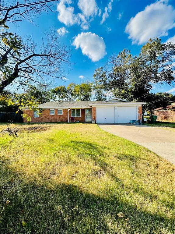 Property Photo:  209 Pecan Street  TX 76262 