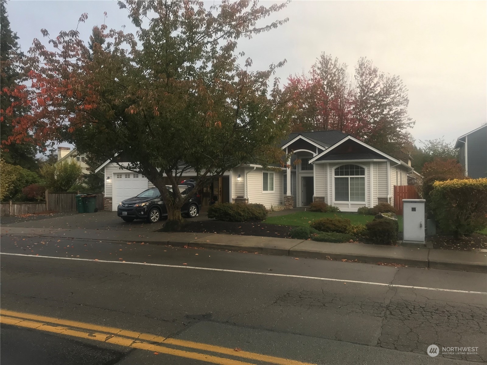 Property Photo:  21811 48th Avenue W  WA 98043 