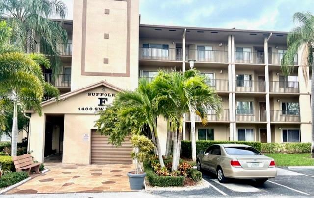 Property Photo:  1400 SW 137th Ave 207F  FL 33027 