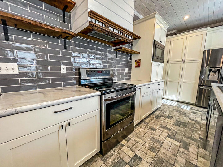 Property Photo:  1220 N Washington St  SD 57401 