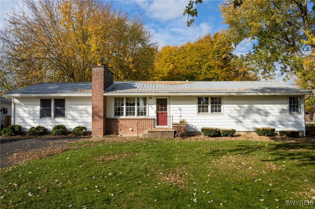 Property Photo:  3900 Ransomville Road  NY 14131 