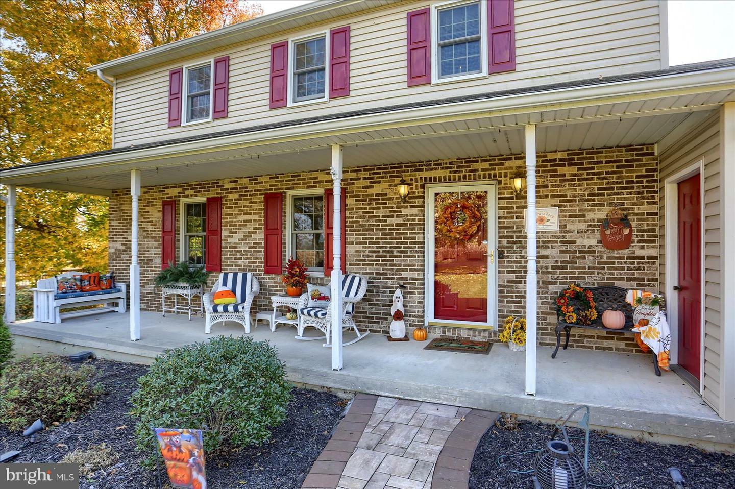 Property Photo:  1063 Eppley Road  PA 17055 