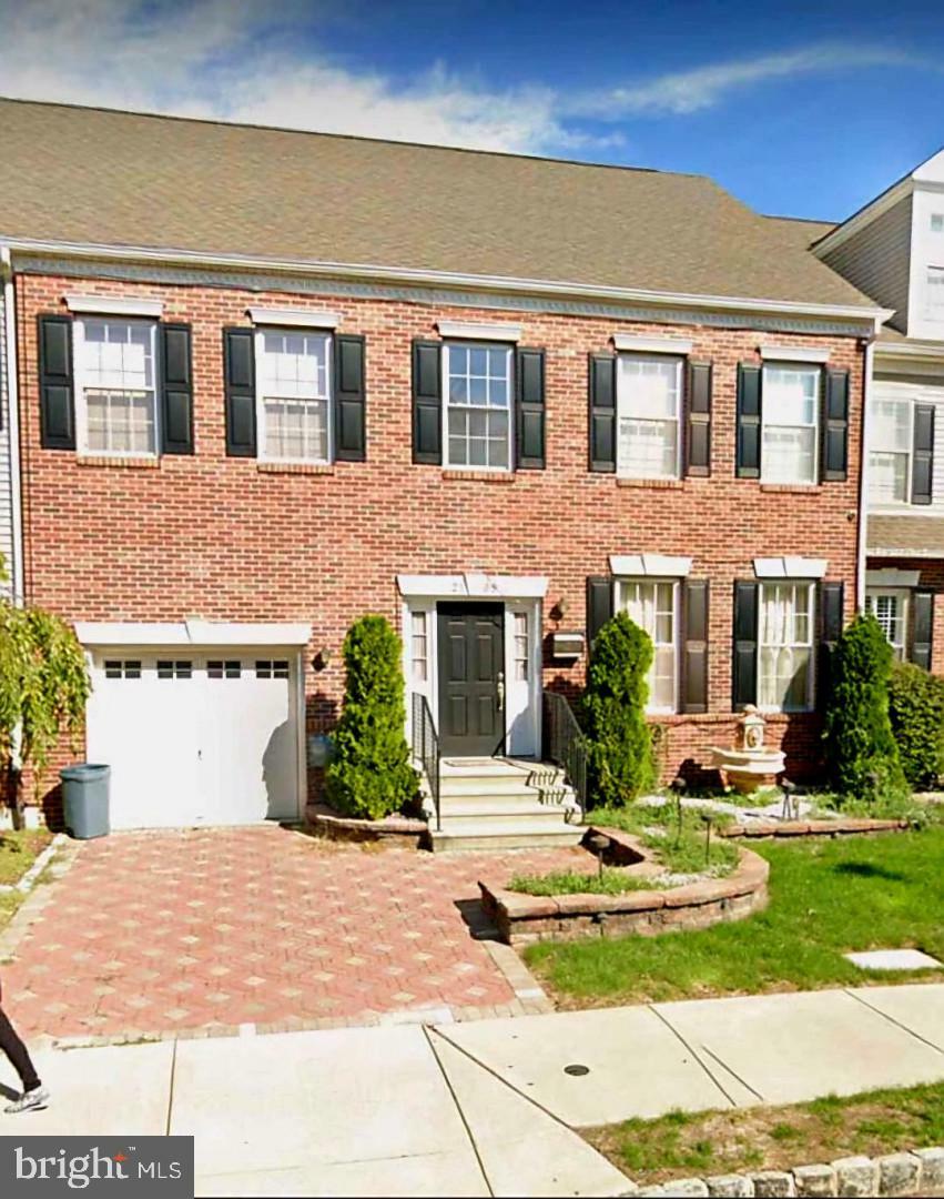 Property Photo:  2109 W Reserve Drive  PA 19145 