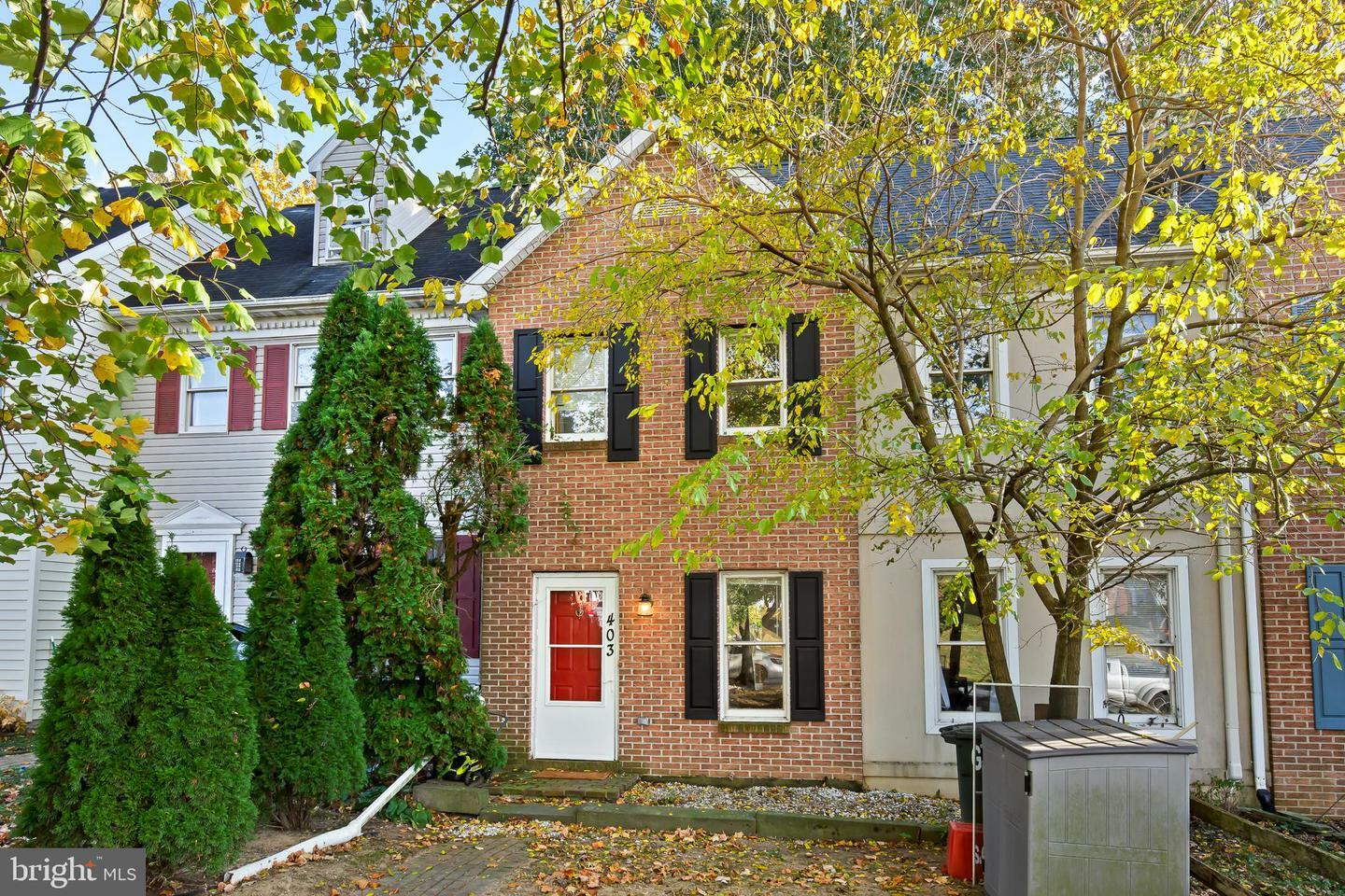 Property Photo:  403 Cardinal Road  PA 17543 