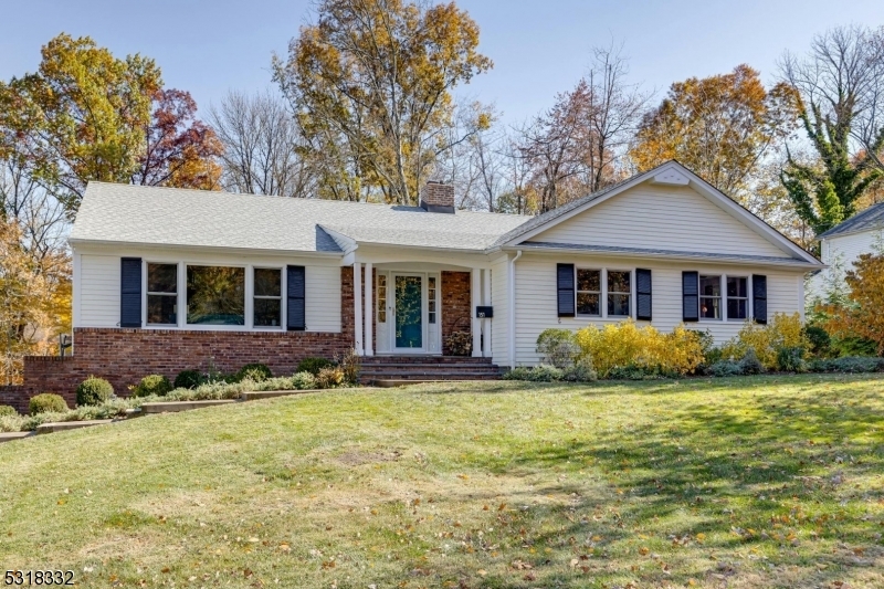 Property Photo:  151 Lorraine Drive  NJ 07922 