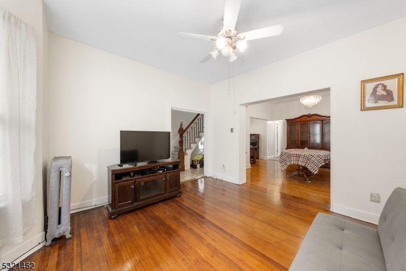 Property Photo:  35 Reid St  NJ 07201 