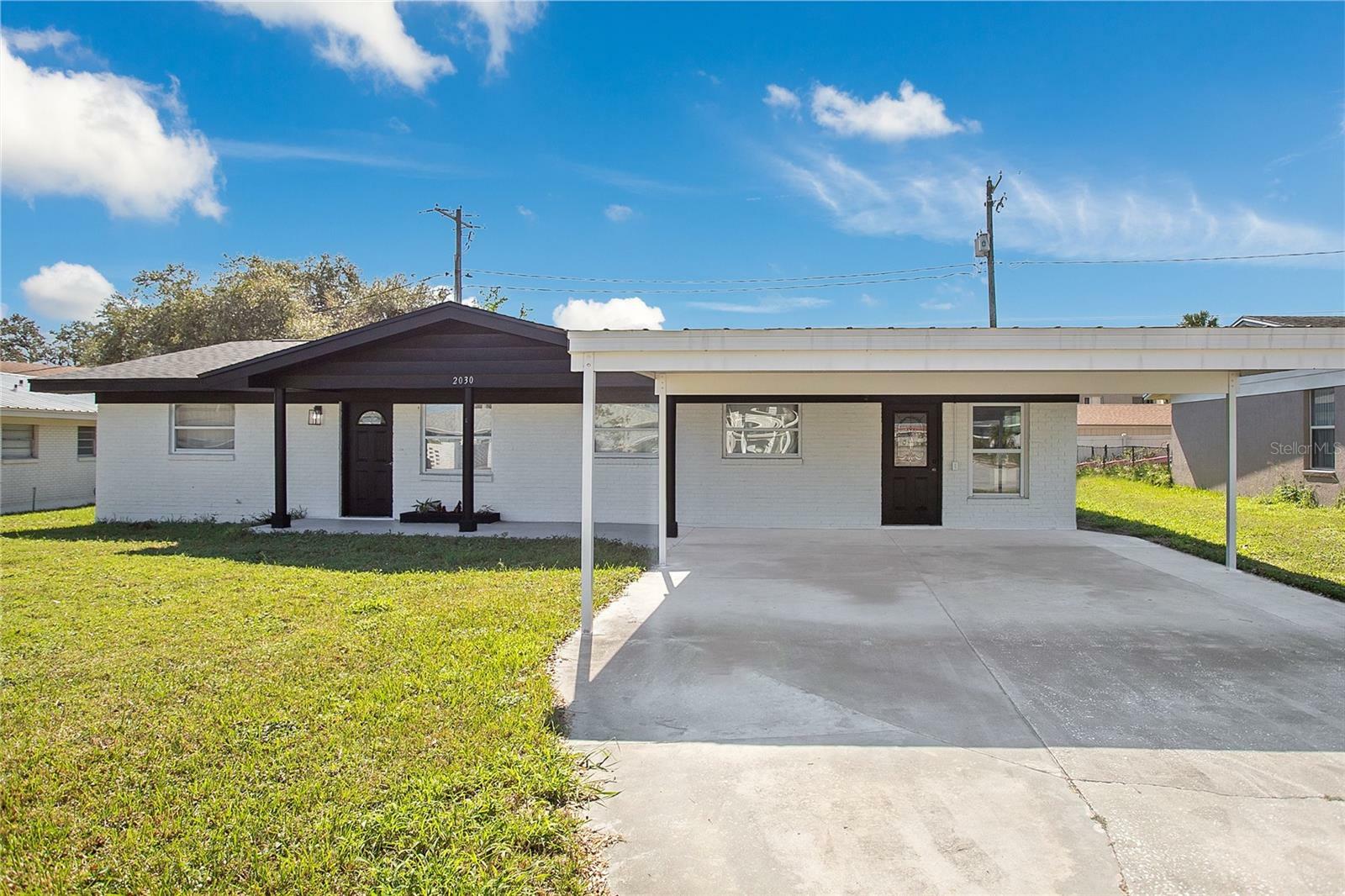 Property Photo:  2030 Leisure Drive  FL 33881 