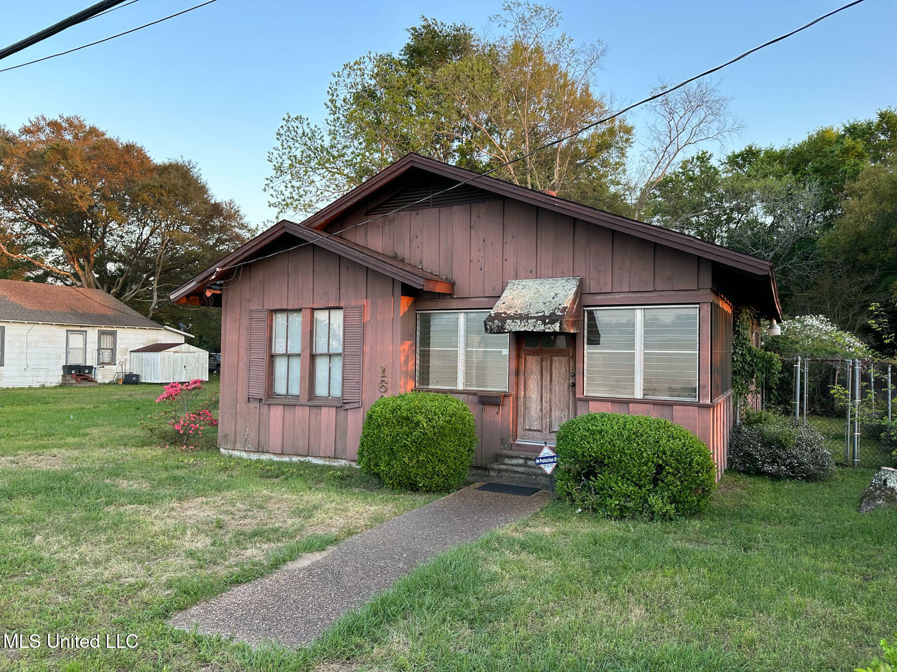 Property Photo:  1605 25th Street  MS 39501 