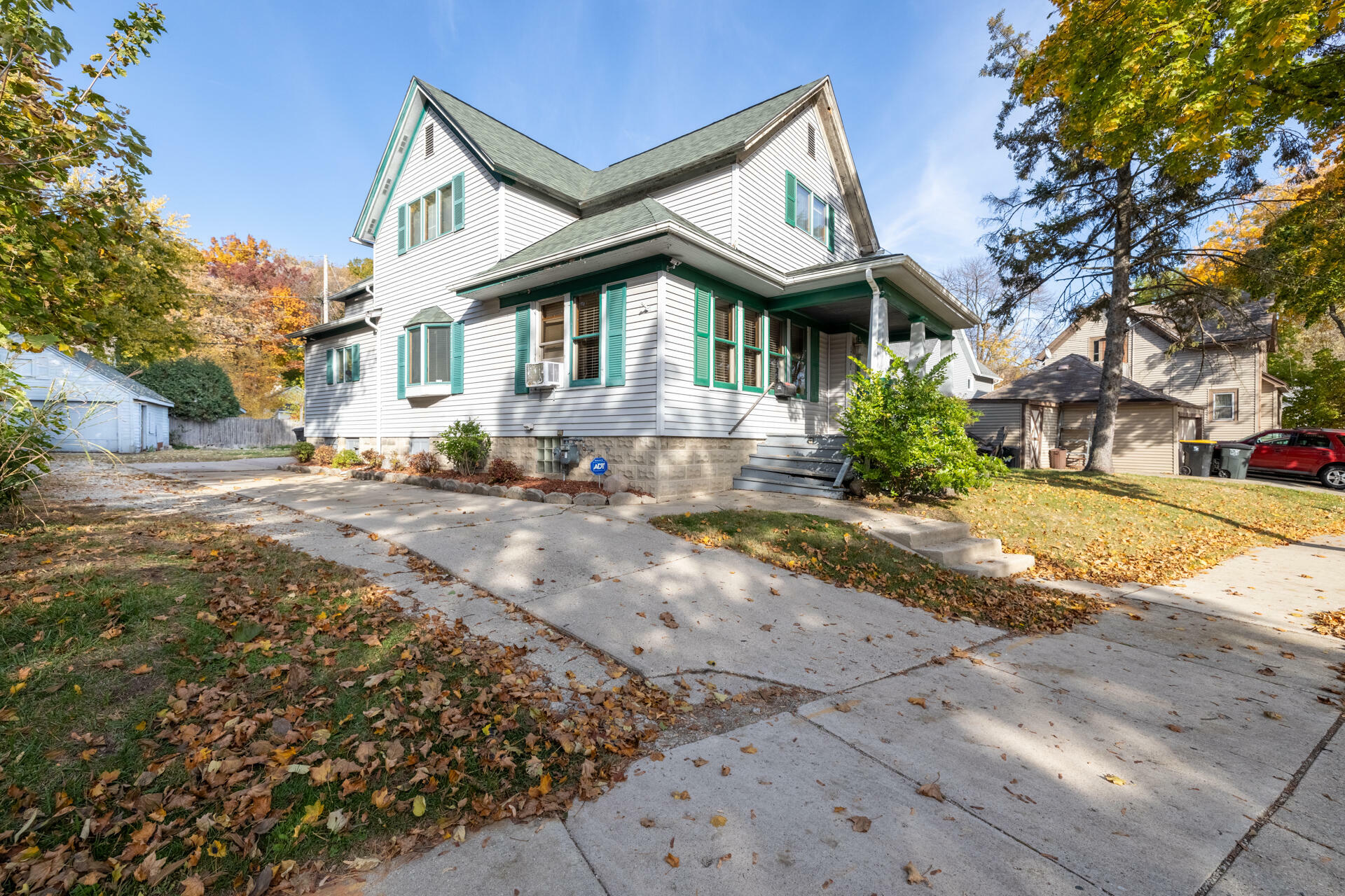 Property Photo:  7216 St James St  WI 53213 