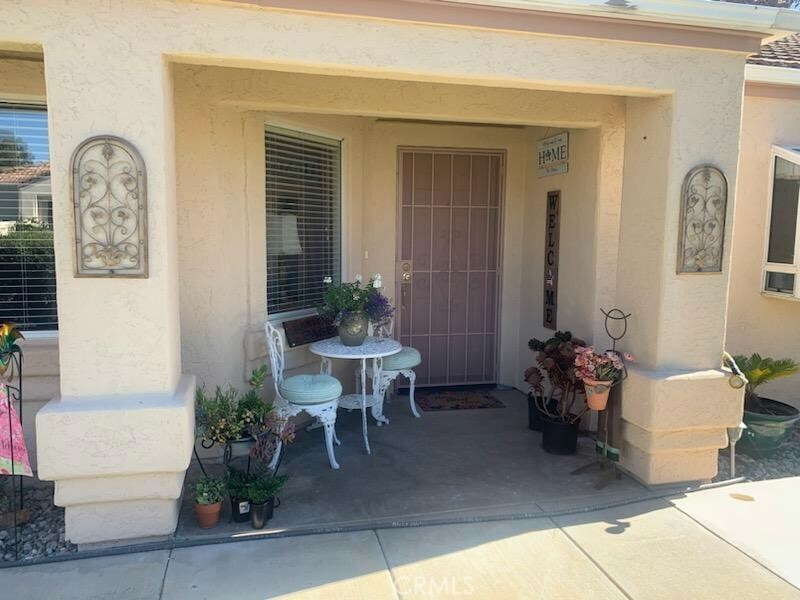 Property Photo:  40053 Corte Lorca  CA 92562 