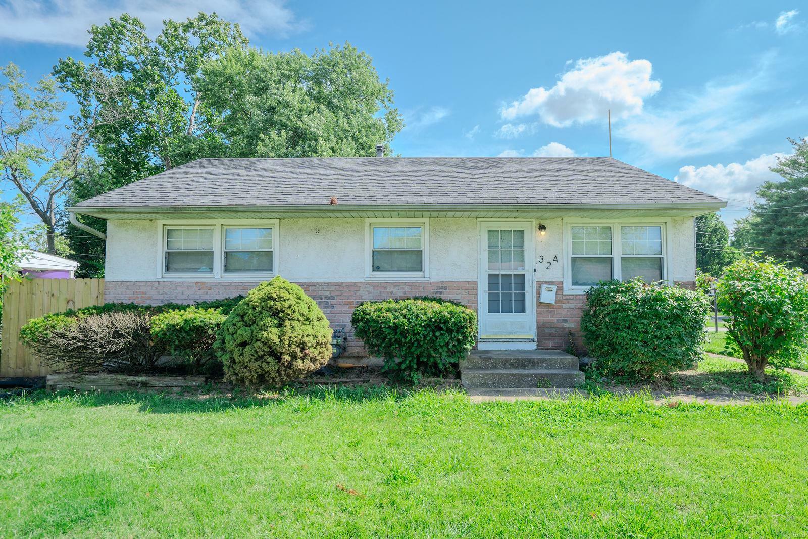 Property Photo:  324 Shepley Drive  MO 63137 